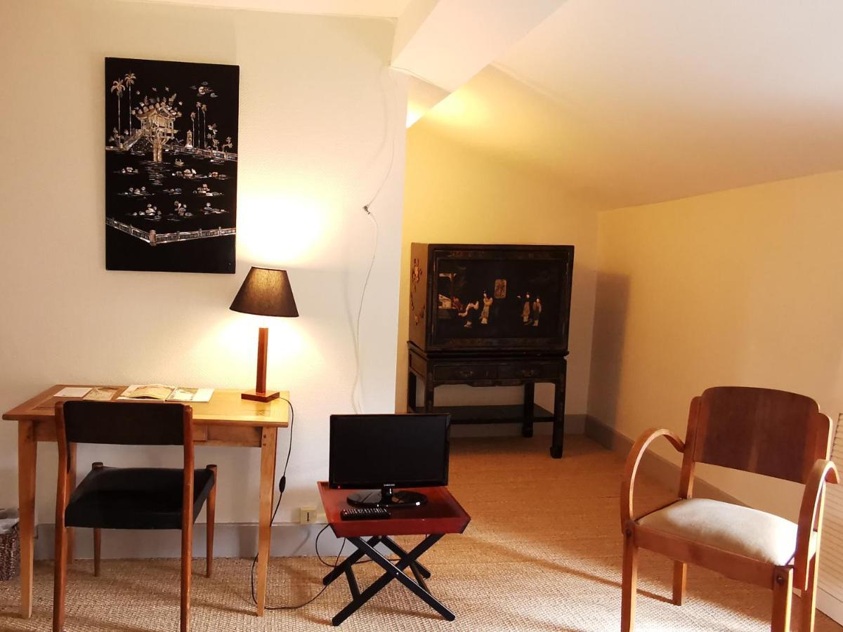 Logis Hotel Restaurant La Barguillere Saint-Pierre-de-Rivière Dış mekan fotoğraf
