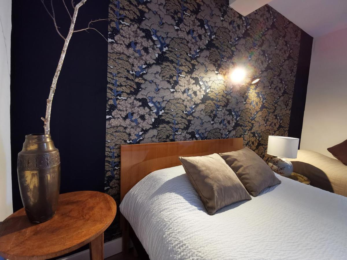 Logis Hotel Restaurant La Barguillere Saint-Pierre-de-Rivière Dış mekan fotoğraf