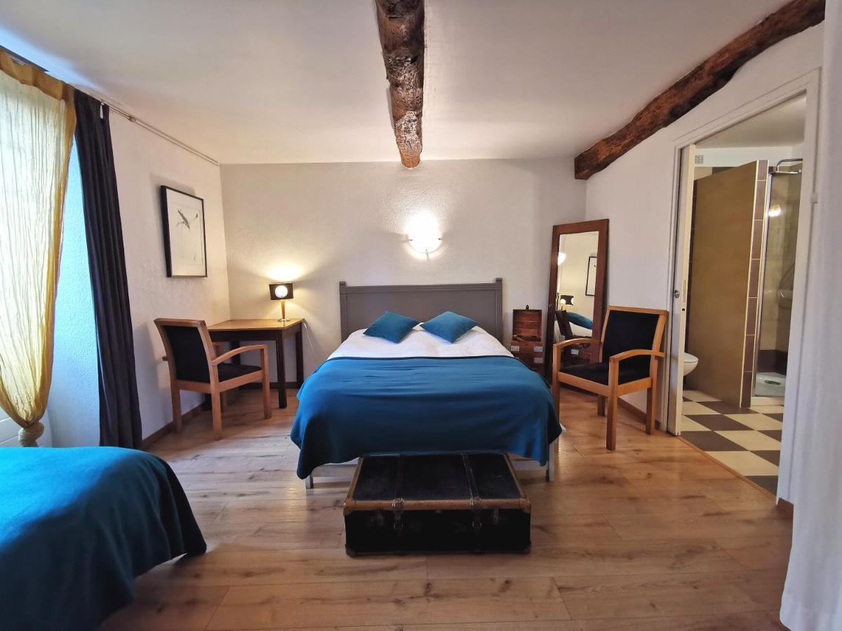 Logis Hotel Restaurant La Barguillere Saint-Pierre-de-Rivière Dış mekan fotoğraf